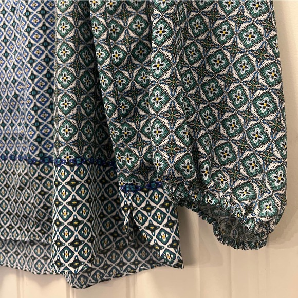 Max Studio Women’s Floral Peasant Keyhole Tunic Top Blouse Size L Green Blue - Picture 5 of 6